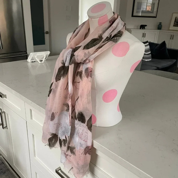 Floral Print 100% Polyester Scarf/Wrap in Blush Pink White & Green Sz OS - Picture 3 of 12